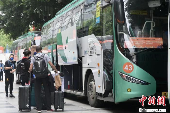 这是对莫拉蒂家族执掌国米时期重要人物的回忆，我很高兴曾和他一起工作多年。